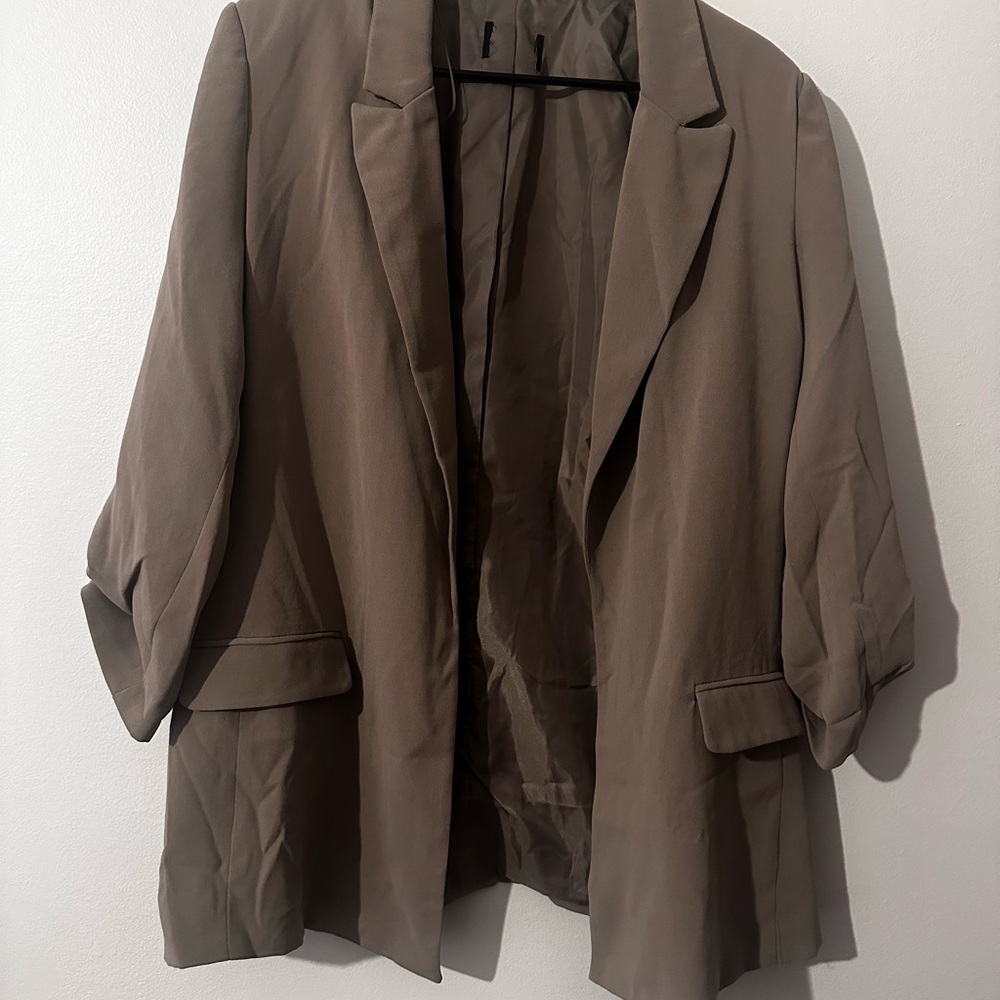 2 Blazers size XL - Picture 6 of 9